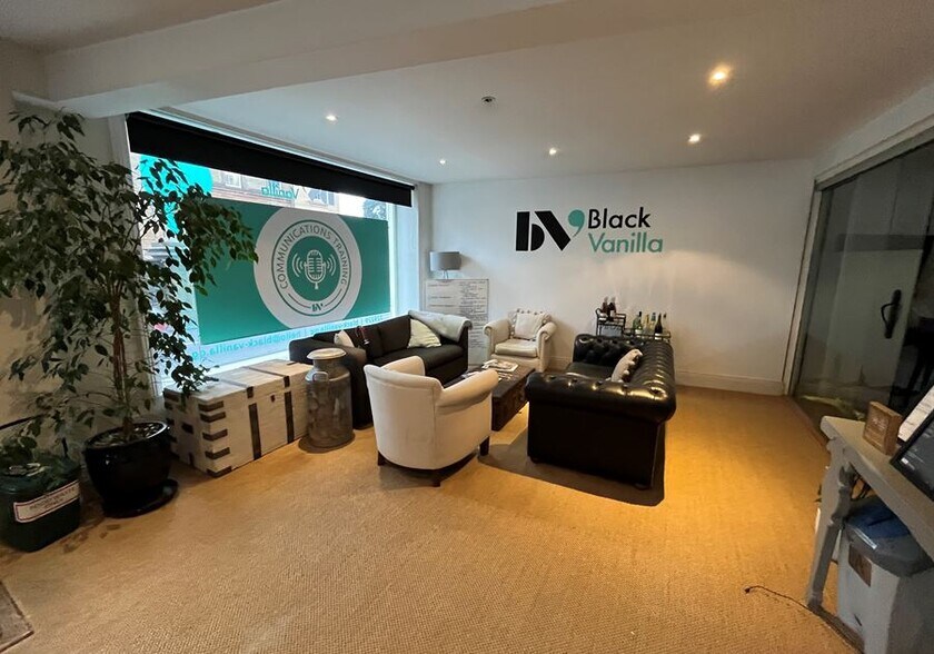 7-8 Little St. John St, Guernsey à vendre - Photo intérieure - Image 2 de 3