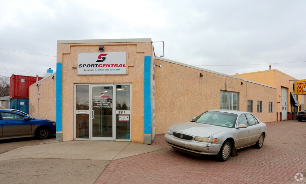 11847 Wayne Gretzky Dr NW, Edmonton, AB à vendre - Photo principale - Image 1 de 2