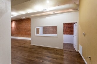 102 S Euclid Ave, Sandpoint, ID for lease Interior Photo- Image 2 of 3