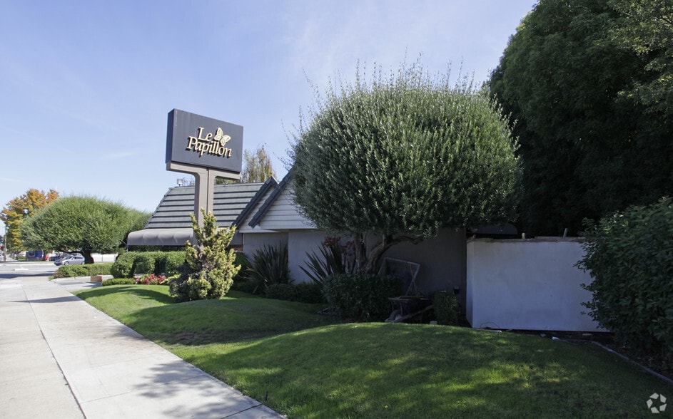 410 Saratoga Ave, San Jose, CA for sale - Building Photo - Image 2 of 8