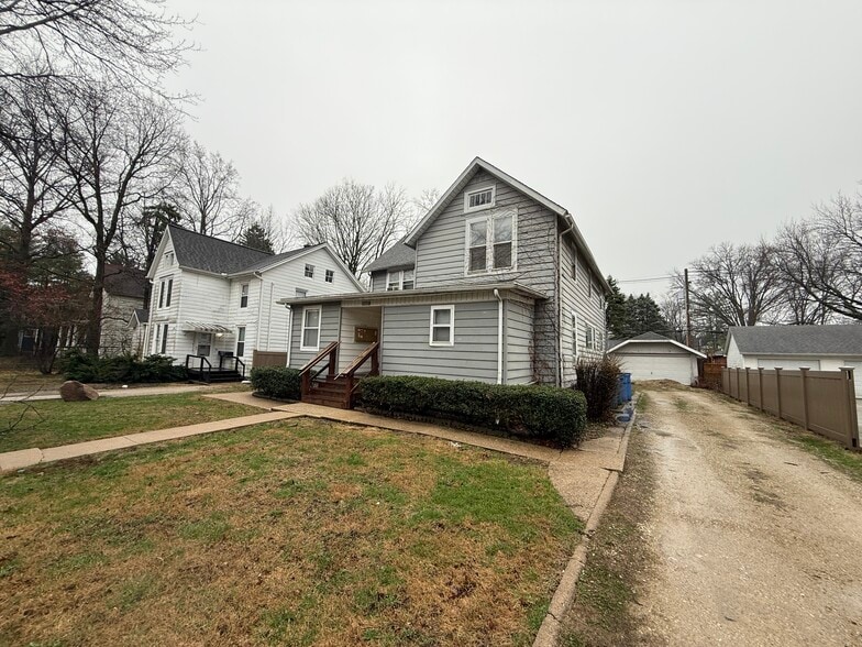 1013 W Church St, Champaign, IL for sale - Building Photo - Image 2 of 10