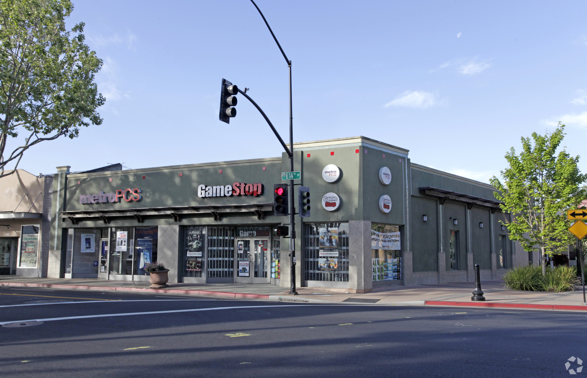 1415 E 14th St, San Leandro, CA for lease Building Photo- Image 1 of 8