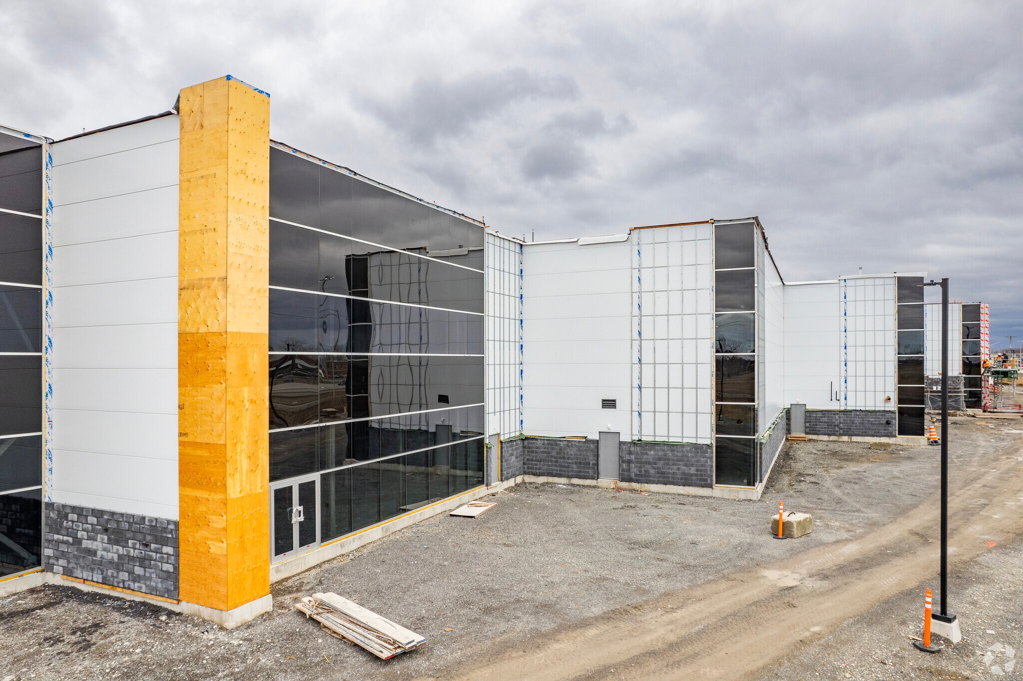 260 Rue Jacques, Laval, QC à vendre Photo principale- Image 1 de 6