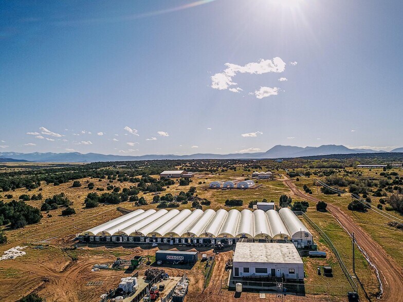 23054 Highway 160, Walsenburg, CO à vendre - Photo du bâtiment - Image 2 de 5