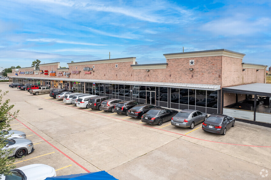 9441-9451 FM 1960 W, Humble, TX à louer - Photo du b timent - Image 1 de 4