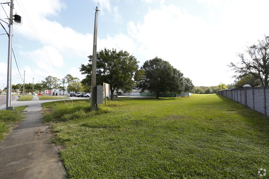 1798 Collier Pky, Lutz, FL for sale - Primary Photo - Image 1 of 1