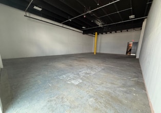 2300-2340 W 8th Ave, Hialeah, FL for lease Building Photo- Image 2 of 6