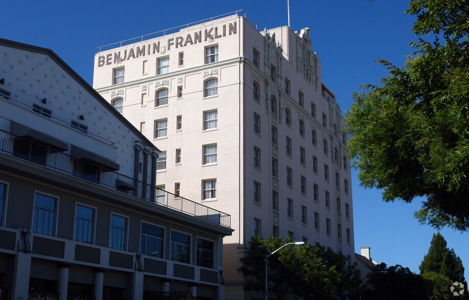 37 E 4th Ave, San Mateo, CA à louer - Photo du bâtiment - Image 2 de 7