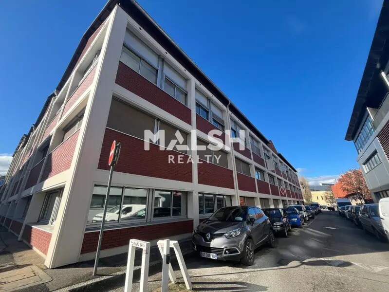 Office in Lyon for lease Building Photo- Image 1 of 9