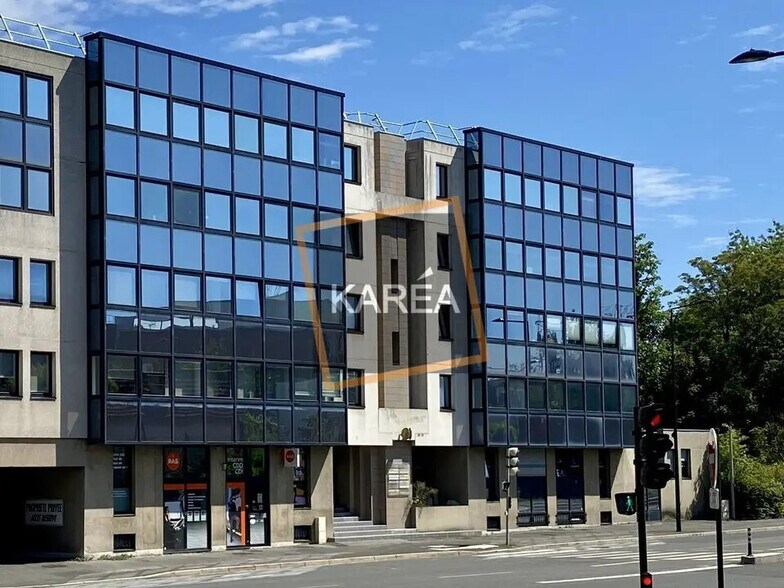Bureau dans Mareuil-lès-Meaux à louer - Photo du bâtiment - Image 3 de 5