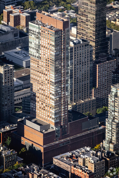 101-111 W 67th St, New York, NY à vendre - Photo principale - Image 1 de 1