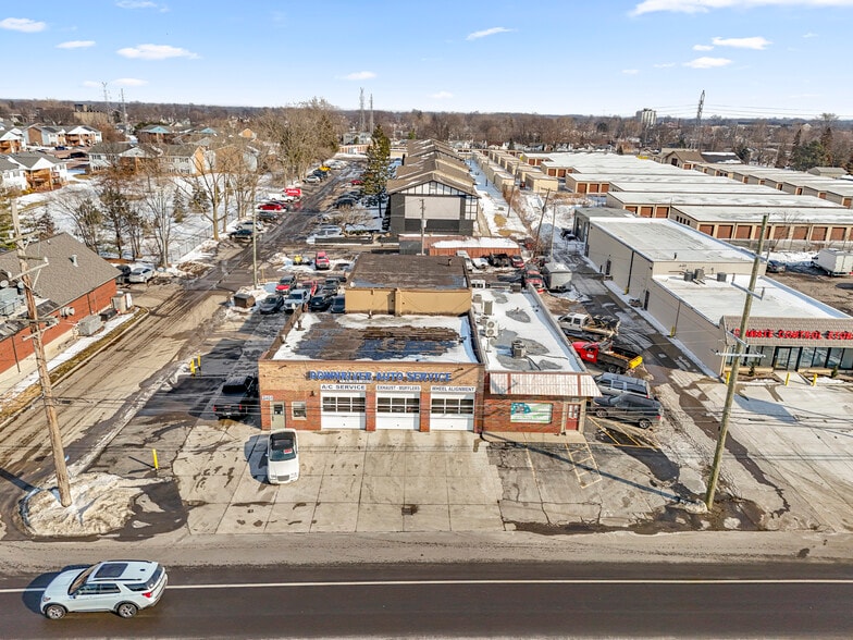 2401 Fort St, Trenton, MI for sale - Primary Photo - Image 1 of 66