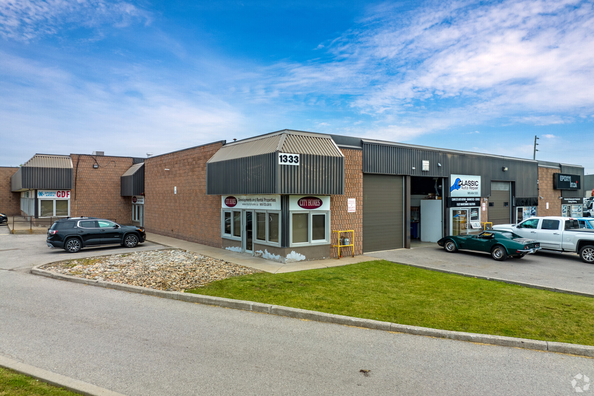 1333 Boundary Rd, Oshawa, ON for lease Primary Photo- Image 1 of 3