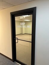4900 38th Ave, Moline, IL for lease Interior Photo- Image 2 of 5