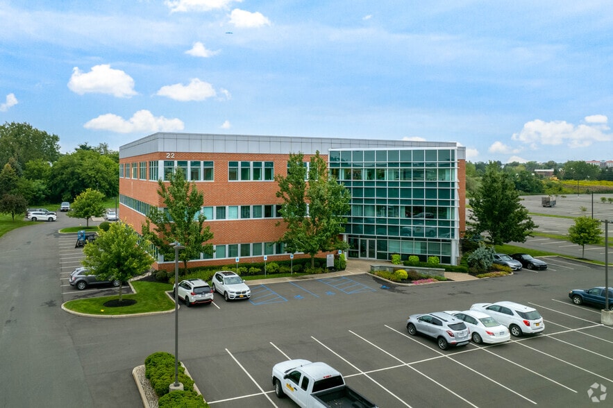 22 Century Hill Dr, Latham, NY for lease - Building Photo - Image 2 of 12