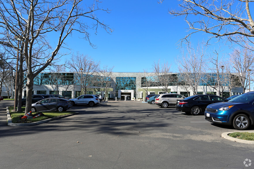 6601 Owens Dr, Pleasanton, CA for lease - Building Photo - Image 3 of 5