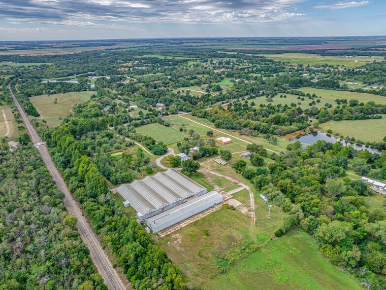 12647 SW 104th St, Mustang, OK à vendre - Photo du bâtiment - Image 3 de 9