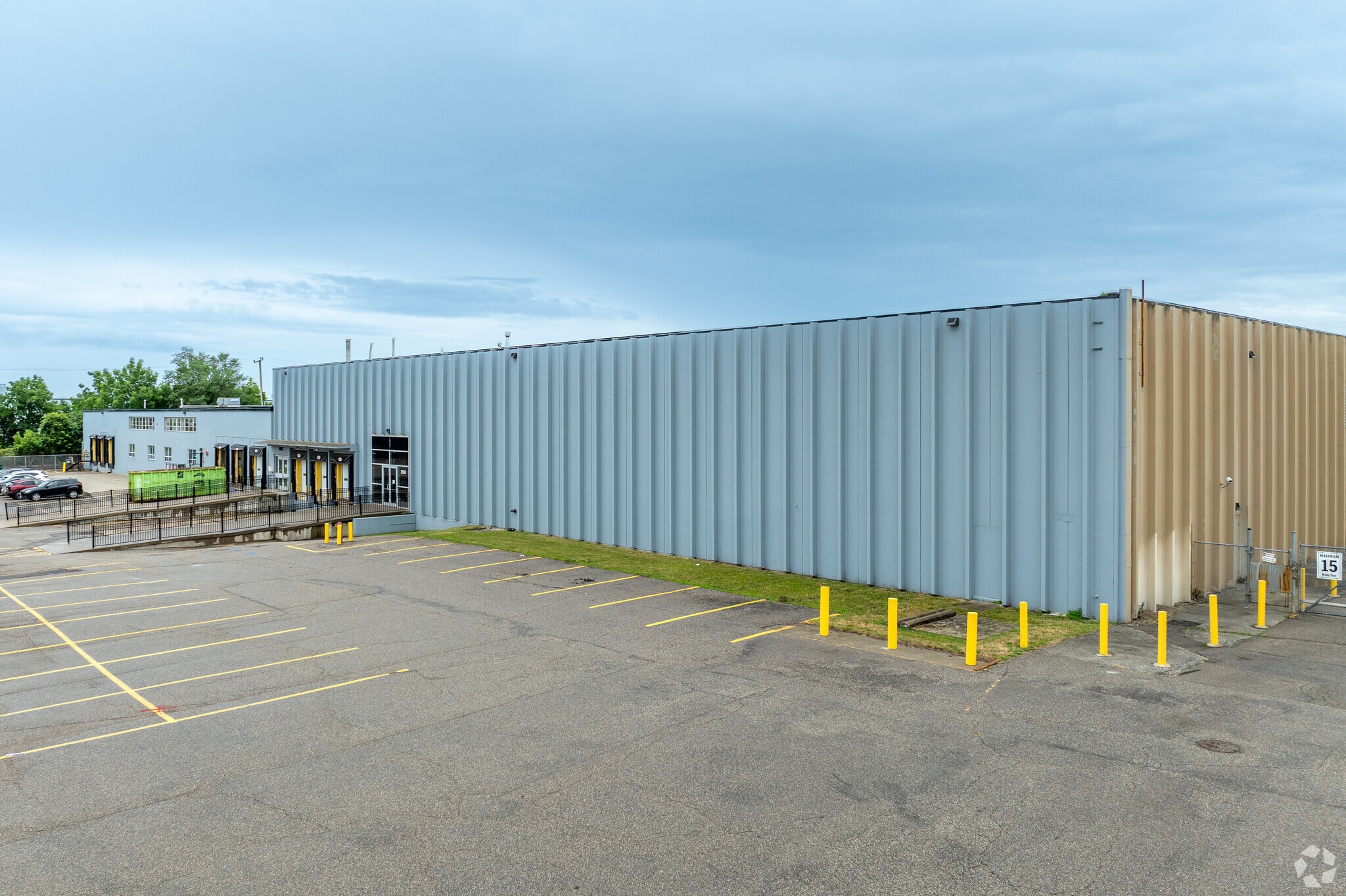 2550 Stanfield Rd, Mississauga, ON for lease Building Photo- Image 1 of 5