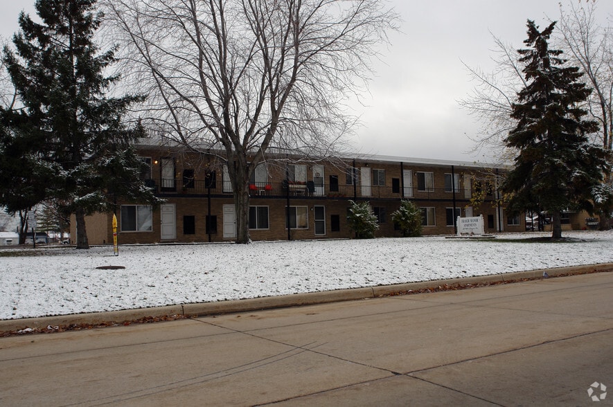 31740 Fraser Dr, Fraser, MI for sale - Building Photo - Image 3 of 43