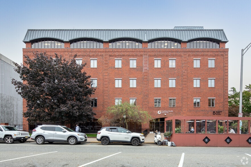 5 Marine View Plz, Hoboken, NJ for lease - Building Photo - Image 2 of 4