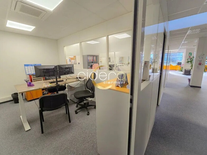Bureau dans Clermont-Ferrand à louer - Photo intérieure - Image 3 de 10