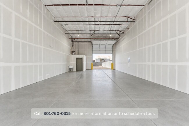 Plus de détails pour 7915 Glen Harbor Blvd, Glendale, AZ - Industriel à louer