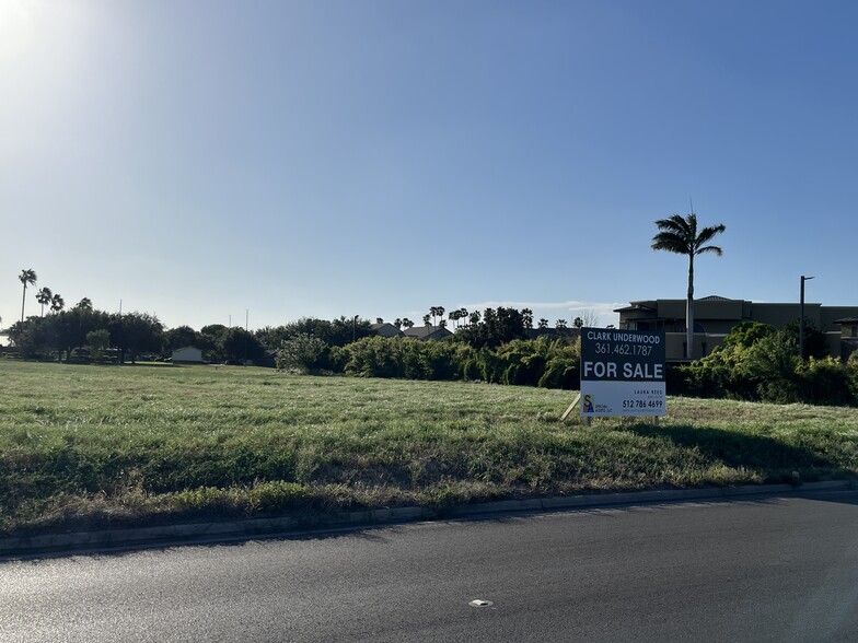 2431 S McColl Rd, McAllen, TX à vendre - Photo du bâtiment - Image 3 de 8