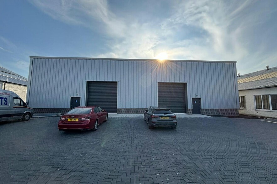 439 Hillington Rd, Glasgow à louer - Photo du bâtiment - Image 2 de 2