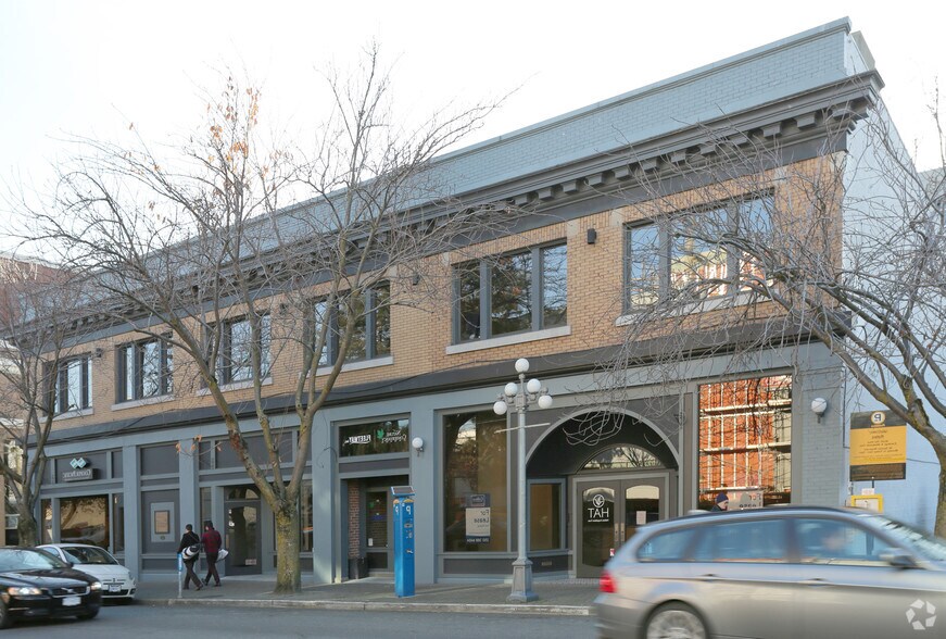 825 Broughton St, Victoria, BC à louer - Photo du bâtiment - Image 2 de 2