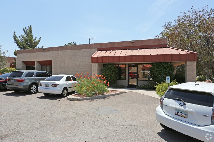 218 W Hampton Ave, Mesa, AZ for lease - Building Photo - Image 1 of 2