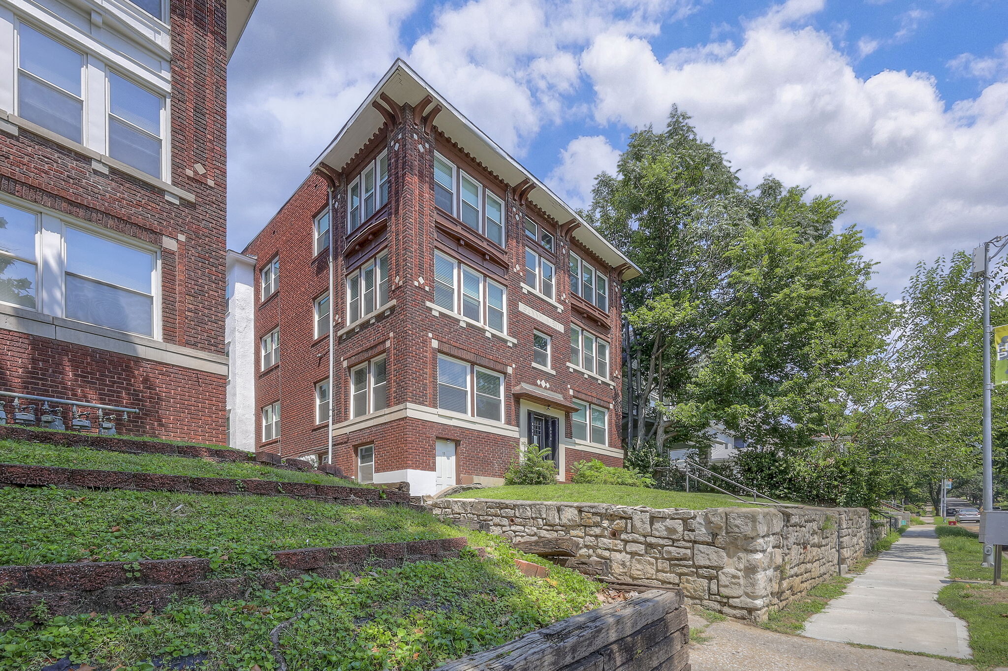 4220 Harrison St, Kansas City, MO for sale Building Photo- Image 1 of 1