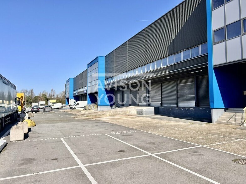 Industriel dans Aulnay Sous Bois à louer - Photo du bâtiment - Image 2 de 11