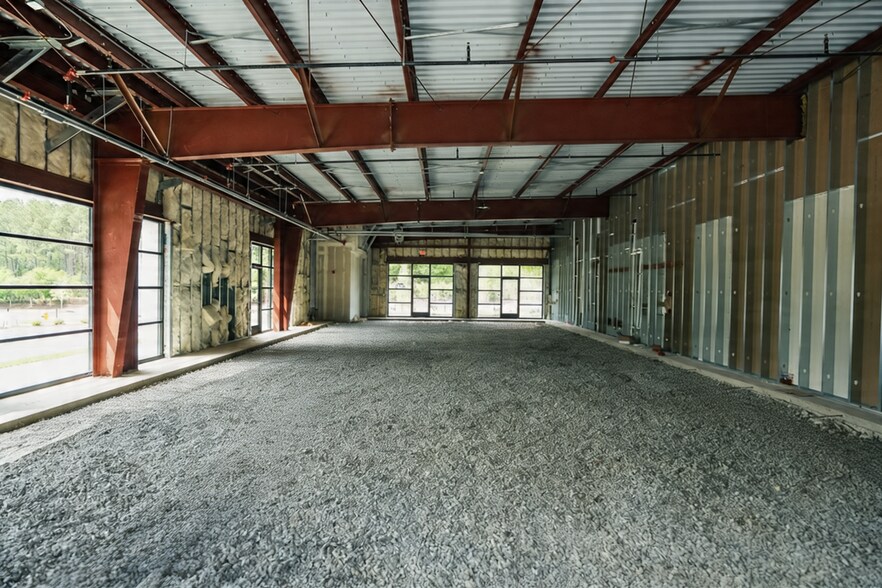 600 Timber Dr E, Garner, NC à louer - Photo du bâtiment - Image 3 de 8