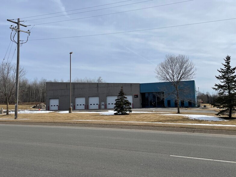 7815 Camp Phillips Rd, Schofield, WI à vendre - Photo du bâtiment - Image 2 de 6