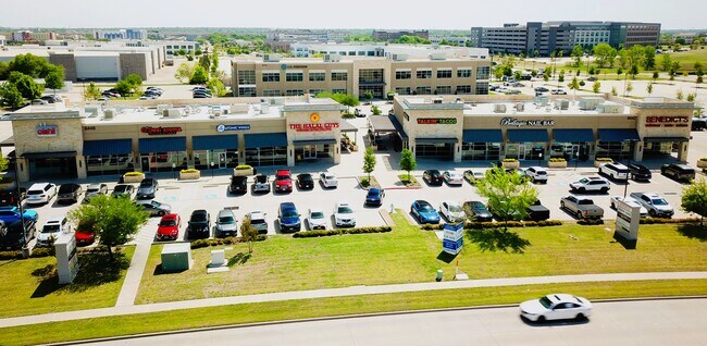 Plus de détails pour 8442 Parkwood Blvd, Plano, TX - Commerce de détail à louer
