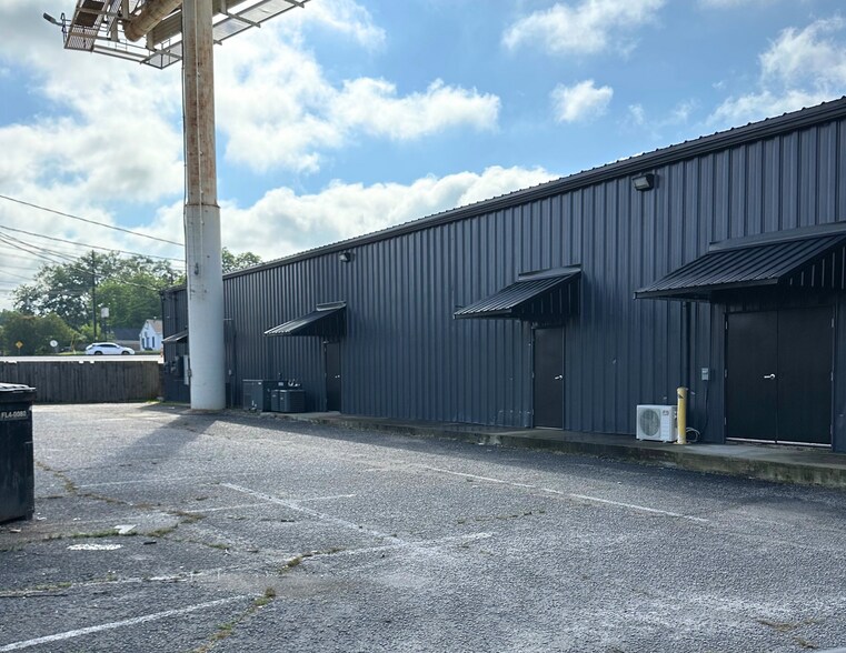 1900 A Northside Industrial Blvd, Columbus, GA for sale - Building Photo - Image 3 of 11