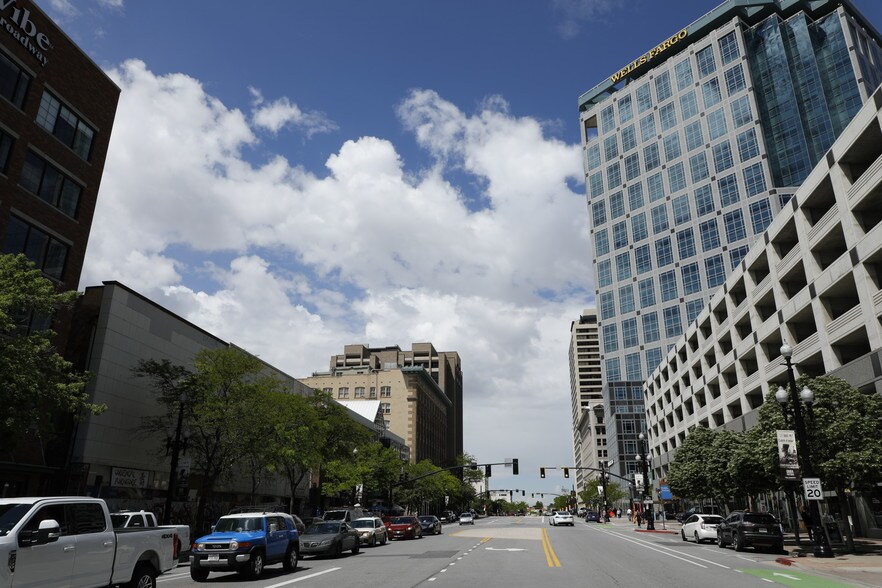 40-52 E 300 S, Salt Lake City, UT à louer - Photo du bâtiment - Image 3 de 12