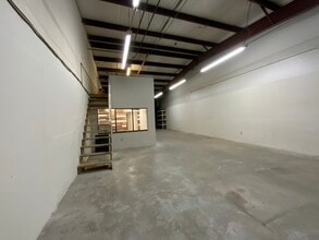 6356 Carter St, Merriam, KS for lease Interior Photo- Image 2 of 3