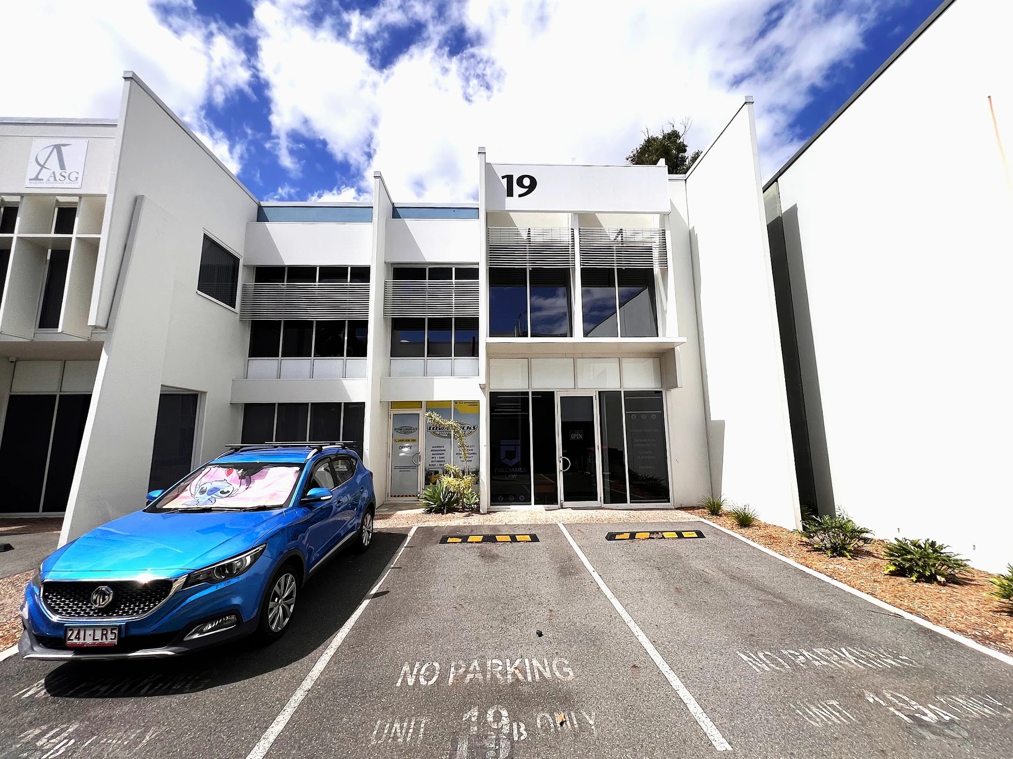 23 Breene Place, Morningside for lease Primary Photo- Image 1 of 2