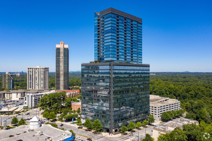 3630 Peachtree Rd NE, Atlanta, GA à louer - Photo du bâtiment - Image 3 de 10