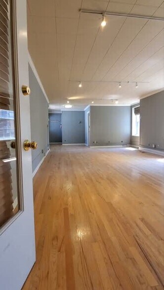 195 Nassau St, Princeton, NJ à louer - Vidéo sur l’inscription commerciale - Image 2 de 5