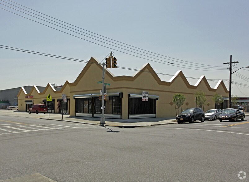 4102 Farragut Rd, Brooklyn, NY à louer - Photo du bâtiment - Image 3 de 7