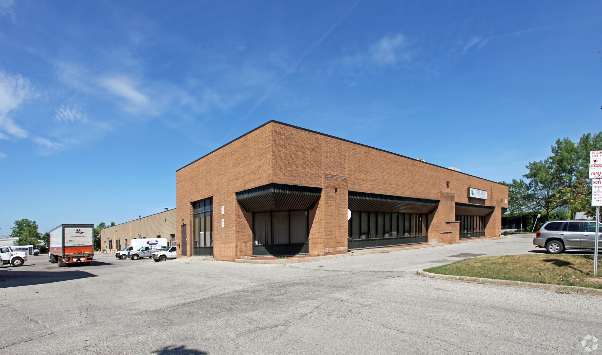 16 Falconer Dr, Mississauga, ON à vendre Photo principale- Image 1 de 1