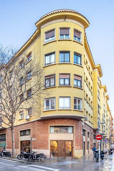 Multi-résidentiel dans Barcelona, BAR à vendre - Photo principale - Image 1 de 1