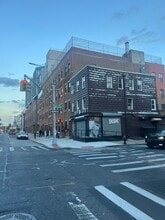 690 Metropolitan Ave, Brooklyn, NY for lease Building Photo- Image 1 of 5