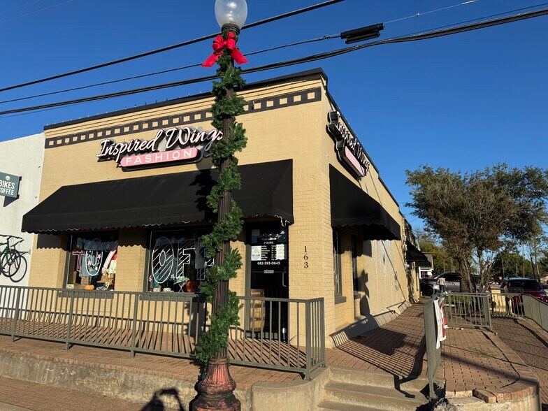 163 S Main St, Keller, TX à louer - Photo du bâtiment - Image 2 de 10