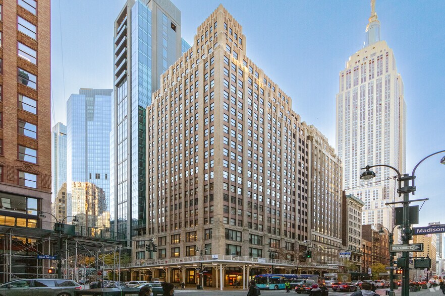 180 Madison Ave, New York, NY à louer - Photo du bâtiment - Image 3 de 11