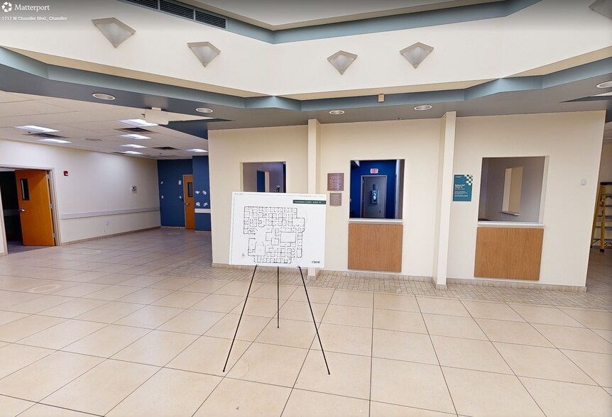 1717 W Chandler Blvd, Chandler, AZ à louer - Numérisation 3D de Matterport - Image 2 de 3