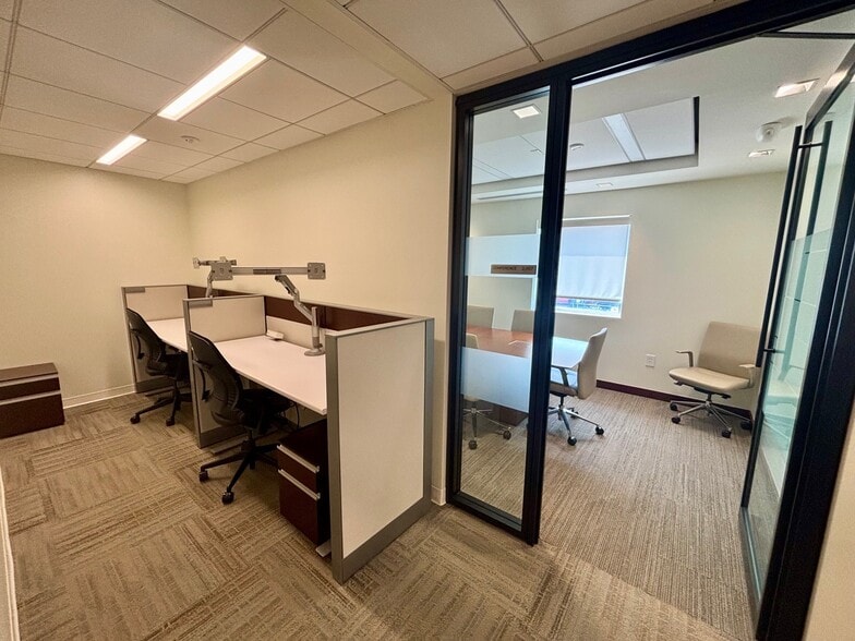 841 E Hunting Park Ave, Philadelphia, PA for lease - Building Photo - Image 3 of 15