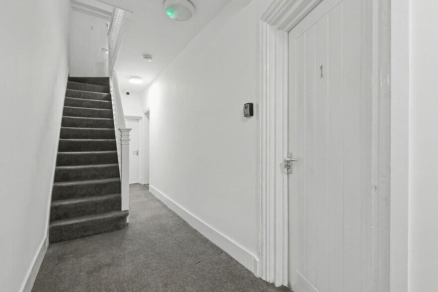 42A Abingdon Rd, Oxford à vendre - Photo du bâtiment - Image 2 de 29